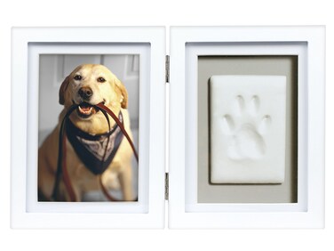 Pearhead Pet Paw Print Photo Frame With Clay Imprint Kit, Pawprint Making Kit, Cat Or Dog Memorial Keepsake Gift, Pet Home D&eacute;cor, Wooden Tabletop Picture Frame, Solid White