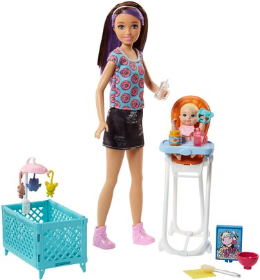 Barbie Babysitting Playset with Skipper Friend Doll, Color-Change Baby Doll, High Chair, Crib and Themed Accessories for 3 to 7 Year Olds