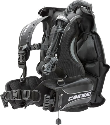 Cressi Travel-Friendly Light Back Inflation BCD for Scuba Diving   Patrol: Designed in Italy