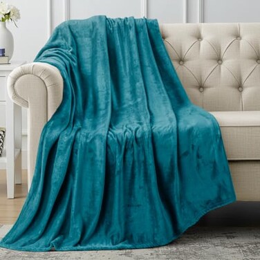 Utopia Bedding Fleece Blanket Throw Size Turquoise 300GSM Luxury Anti-Static Fuzzy Soft Microfiber Blanket for Couch, Sofa and Bed (60x50 Inch)