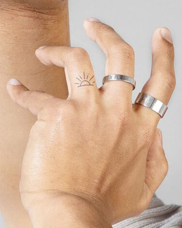 Inkbox Temporary Tattoos, Semi-Permanent Tattoo, One Premium Easy Long Lasting, Water-Resistant Temp Tattoo with For Now Ink - Lasts 1-2 Weeks, Niobium, 1 x 1 in