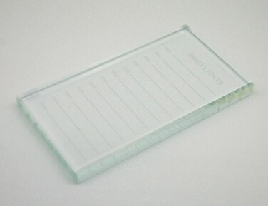 Crystal Tray Glass Eye Lash Stand Pallet Holder for Eyelash Extensions 4.5X2.5X0.4 Inch 1PC
