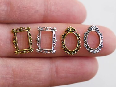 3D Frame Vintage Nail Decal Retro Nail Hollow Frames Floral Painting Photo Frame Nail Art Metallic Studs Charms 5D Nail Supply (20 PCS)
