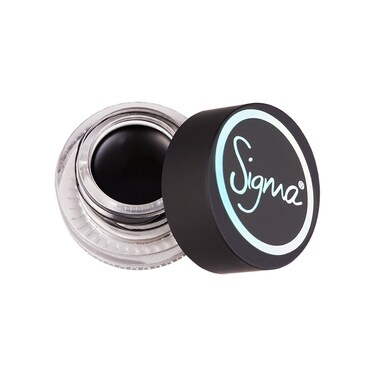 Sigma Beauty Gel Eyeliner - Wicked - Blackest Black Matte - 8 Hour Wear - Water &amp; Fade Resistant Formula - Glides on Easily, Smudge Proof Eyeliner - Gel Eyeliner for Cateye Winged Eye Liner - 0.07 oz