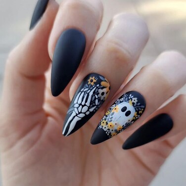 Cute Ghost Press on Nails for Halloween Party Night Matte White Claw Skull Acrylic False Nails 24Pcs Flower Fake Nails Gel Glue on Nails Skeleton Stick on Medium Almond Nails for Coquette Women Girls