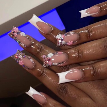 French Fake Nails Flower False Nails Full Cover Acrylic Square Medium Fake Nails for Women and Girls 24PCS