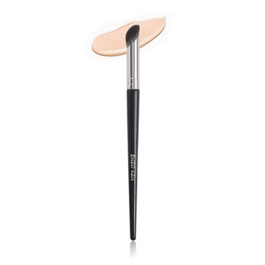 Angled Under Eye Concealer Brush - Small Nose Contour, Angle, Black, 8M02