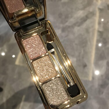 Glitter Eyeshadow Palette,3 Colors Shimmer Eyeshadow Palette Gold Eyeshadow Highly Pigmented Long Lasting Waterproof Sweatproof Eye Shadow Palette Makeup for Women Eye Shadow Palette Makeup (4#)