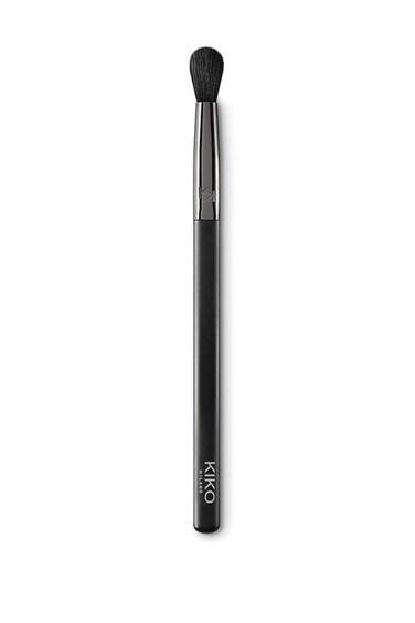 KIKO MILANO - Eyes 56 Round Blending Brush With A Mixture Of Natural And Synthetic Fibers Suitable For Applying Both Loose Or Pressed Powders And Liquid Or Cream Products