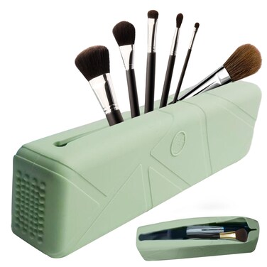Silicone Travel Makeup Brush Holder for Brushes, Sponges, Beauty Blenders, Magnetic Anti-Fall, Portable Makeup Brush Bag, Makeup Organizer for Purse with Brush Cleaner, Stocking Stuffer(Green)