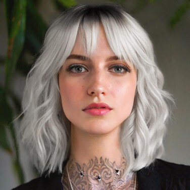 Short White Silver Wig with Bangs Ombre Grey Wigs for Women Girls Wavy Bob Wig Shoulder Length Synthetic Hair Dark Roots Wig for Halloween Cosplay Party Daily(14 Inches)