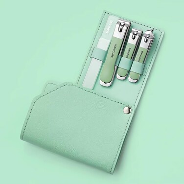 Manicure Set Nail Clippers Pedicure Kit, 4 Pcs Stainless Steel Nail Clippers, Beauty Tool Portable Set Professional Grooming Kits, Travel Nail Kit for Men and Women