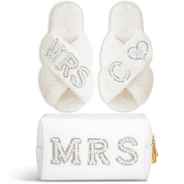 Xtinmee Personalized Initial Wedding Bride Slippers MRS Pearl Letter Makeup Bag Bridal Shower Gifts for Wedding Day (C)