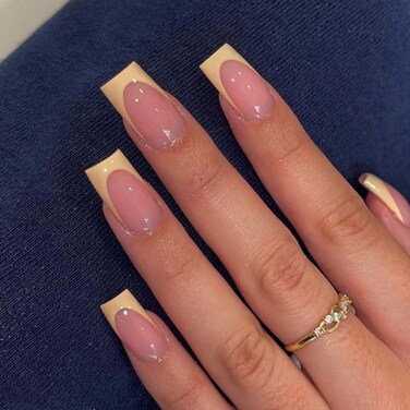 Short Square False Nails French Press on Nails Yellow Fake Nails Acrylic Cute Nails Tips for Women and Girls 24PCS