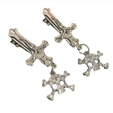 2PCS Metal Skull Hair Clips Retro Cross Hairpin with Rhinestone Tassel Punk Duckbill Clips Novelty Hair Style Making (Cross skeleton)