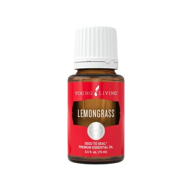Young Living Lemongrass Essential Oil, 15ml   Skincare Addition   Ideal for Relaxation Massage   Fresh Aroma   Aromatherapy Diffuser   Cleansing Properties   Vegan &amp; Gluten-Free   Pure &amp; Natural
