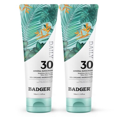 Badger Mineral Daily Sunscreen with Zinc Oxide, SPF 30, Lightweight &amp; Easy to Apply w/No White Cast, Moisturizing Organic Sunscreen, Reef Safe, Vegan, Unscented, 4 fl oz, 2-Pack