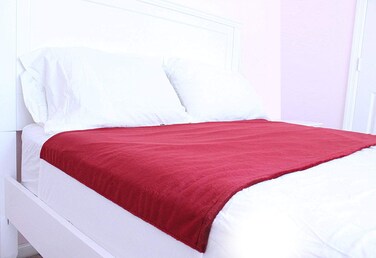 Cycleliners - Waterproof, Leakproof, and Reusable Period Bed Sheets Protector (Full/Queen, Burgundy)