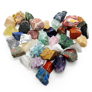 1 Pound Rough Chakra Stones Madagascar Reiki Crystal Reiki Healing Crystals for Fountain Rocks, Decoration, Polishing, Tumbling, Healing, Meditation, Chakra Balance.