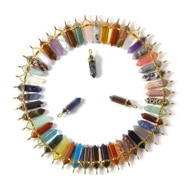 Justinstones 24pcs Crystal Healing Hexagonal Point Chakra Reiki Pendant Beads