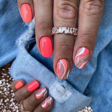 RikView Short Press on Nails Oval Fake Nails with Swirls Design Red Acrylic Nails Glossy Nails for Women 24 PCs