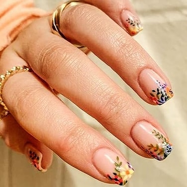 TUZANDW Square Press on Nails Short TUZADNW Flower Design Short Fake Nails Press ons24 Pcs Artificial Nude Full Cover Glue on Nails Glossy Stick on Acrylic Nails for Women