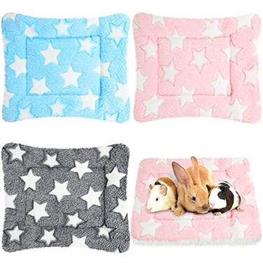 Jetec 3 Pcs Bunny Guinea Pig Beds Soft Bunny Mats Warm Guinea Pig Mat Small Animal Bed Pads Fleece Sleeping Pads for Indoor Rabbit Hamster Squirrel Hedgehog ChinchillaFleeceStarBlue