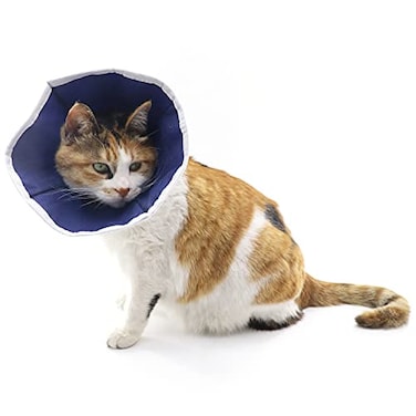 QIYADIN Soft Cat Recovery Collar Cat Cone E Collar Nonwoven Fabric Elizabethan Collar LoopsProtective Wound Healing Specially Designed for Cats and Puppies Easy to Eat and Drink S
