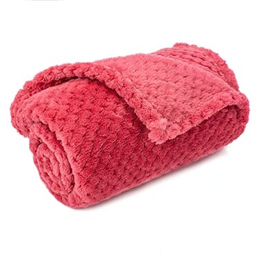 CUTEMATE Warm Soft Fuzzy Dog or Cat Blanket Plush Fleece Throws for Bed Couch Sofa Travel M32 x 40 Cranberry