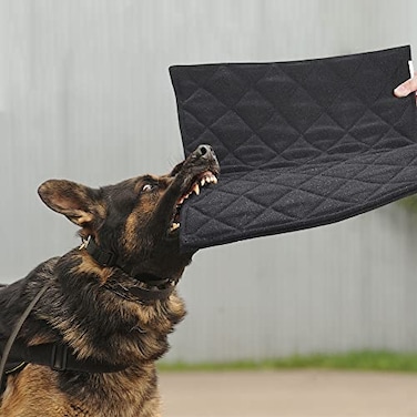 MABOZOO Indestructible Dog Bed Chew Proof Crate Pad Machine Washable Quilted Mat for Aggressive Chewers Durable for Medium Dogs Black Kennel Pad 22x35 in