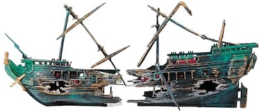 Penn-Plax PennPlax Shipwreck Aquarium Decoration Ornament with Moving Masts Lifeboat and Bubble Action