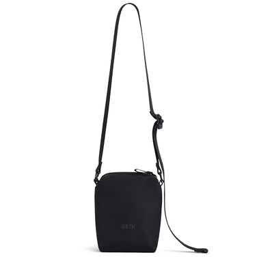 Urth Andesite 2L Photography Camera Pouch Water Resistant Recycled Small Digital Camera Daily Essentials Crossbody Bag in Black