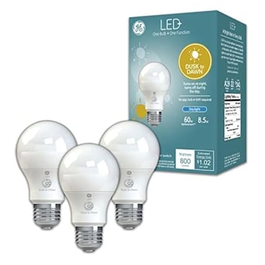 GE LED Dusk to Dawn A19 LED Light Bulbs Automatic OnOff Outdoor Light Daylight 85W 3 Pack