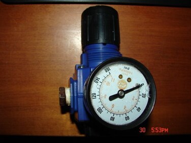 Campbell Hausfeld 38 in NPT Air Regulator with Gauge PA212303AV