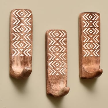 Indian Shelf IndianShelf 10 LB 3 Pieces Decorative Wood Adhesive Wall HooksBoho Peel and Stick Hooks for Keys Hats Towels Bags Entryway Decor Self Adhesive Wall Mounted Hooks for Home OrganizationStyl