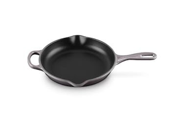 Le Creuset Enameled Cast Iron Signature Round Skillet 9 Oyster