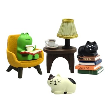 RAQWI Cute Mini Frog and Cat Figurine for Office Home Decoration Perfect Cute Frog and Cat Gift