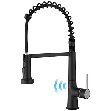 AIMADI Touchless Kitchen Faucet with Pull Down Sprayer Sensor Smart HandsFree Single Handle Spring Matte Black Kitchen Faucets Motion Sensor Sink Faucet with Pull Out Sprayer