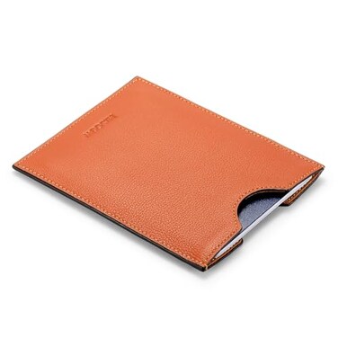 HISCOW Minimalist Passport Sleeve Italian Calfskin Tan