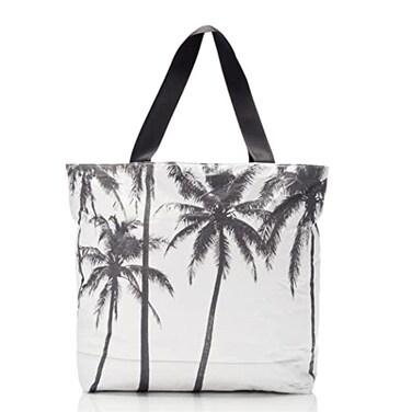 ALOHA Collection Day Tripper Tote Bag Kalapana