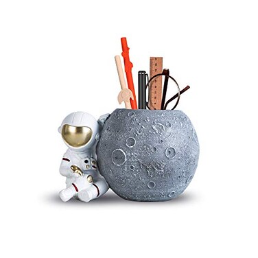 Kimdio Pen Holder Astronaut Stand for Desk Pencil Holder Resin Desk Organizer Decorative Accessories Ideal Gift for Office Classroom Home
