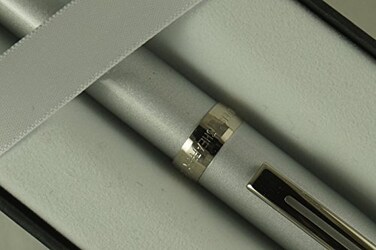 Sheaffer Prelude Rollerball Pen Silver Shimmer with Nickel Appointments with Blue Refill