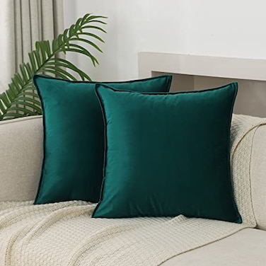 JIAHANNHA Velvet Green Throw Pillow Covers 24x24 Inches Pack of 2 Soft Decorative Square Cushion Covers for Couch Sofa Bed Livingroom Car60x60Cm