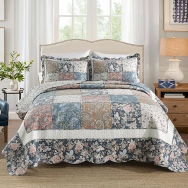 Yvooxny 3Piece Quilt Set King Size Quilted Bedspread Reversible Country Style Blue Floral Paisley Real Patchwork Bedding Quilt Set with Ruffles with Pillowcases for All Seasons 108 96 Inches