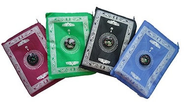 Actopus 4pcs Pocket Waterproof Muslim Prayer Mat Light Prayer Rug with Compass