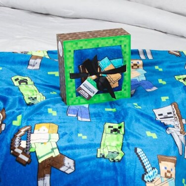 Jay Franco Minecraft Throw Blanket with Gift Box Plush Throw Measures 46 x 60 Inches Super Soft Special Edition Gamer Fleece Bedding Features Creeper