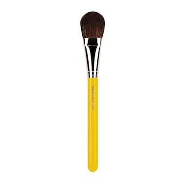 BDELLIUM TOOLS Bdellium Tools Professional Makeup Brush Studio Series 960 Precision Blusher With Mix of Soft Synthetic Natural Fibers For Pop of Color to the Cheeks Yellow 1pc
