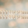HZJXRT 24Pcs White Curve Line Press on Nails Yellow Gradient Medium Square Fake Nails Glossy Gold Glitter Stick on Nail Acrylic Full Cover False Nail Ombre Gel Glue on Fingernails for Holiday Manicure