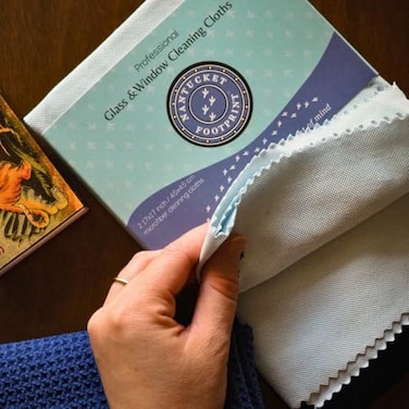 Nantucket Footprint Superior Window Cleaner Kit Window and Glass Cleaning Cloth StreakFree Windows Microfiber Towel Cleaning Kit for Windows Mirrors Car Windshield Blue