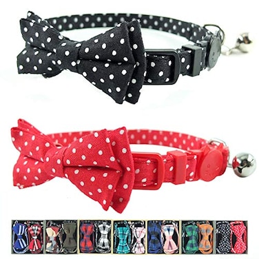 Pipidog Cat Collar with Bell and Bow Tie Breakaway Clasp Cute Dots Kitty Kitten Collar Set of 2 PCS68108in BlackRed Dots